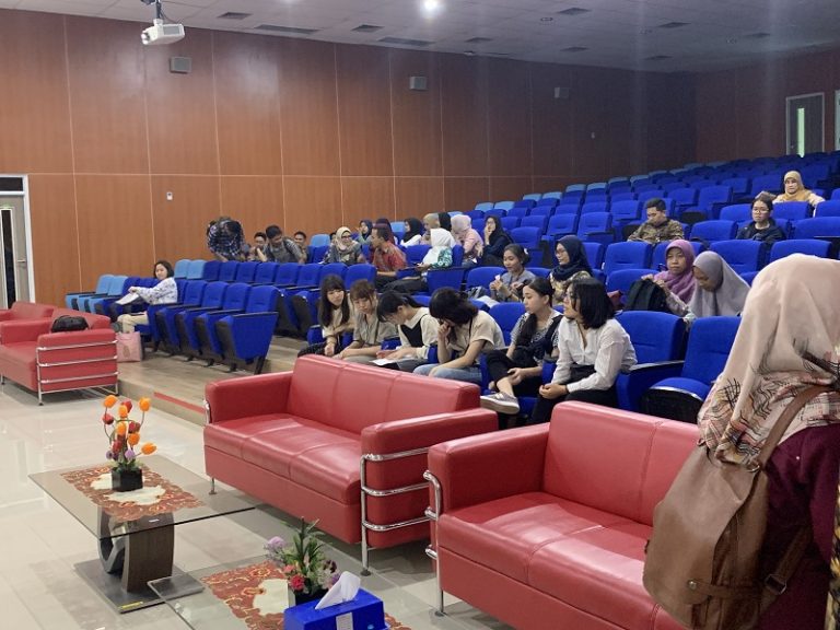 Students waiting for a lecture at the University of Indonesia