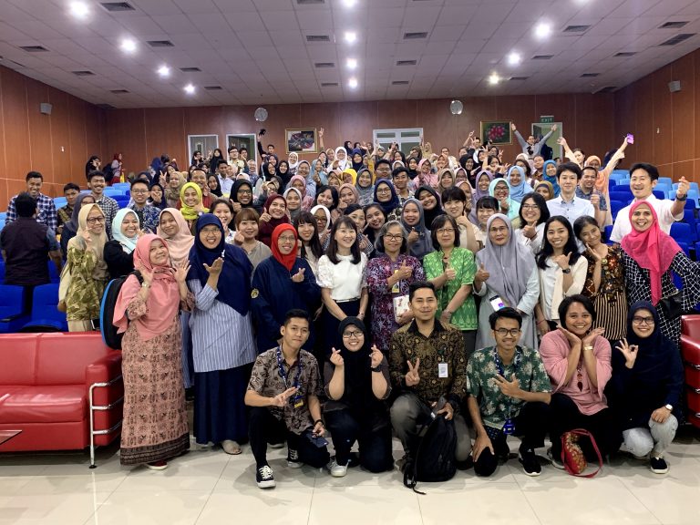 インドネシア大学大学院生との交流