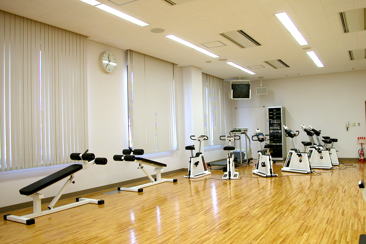 fitness room 