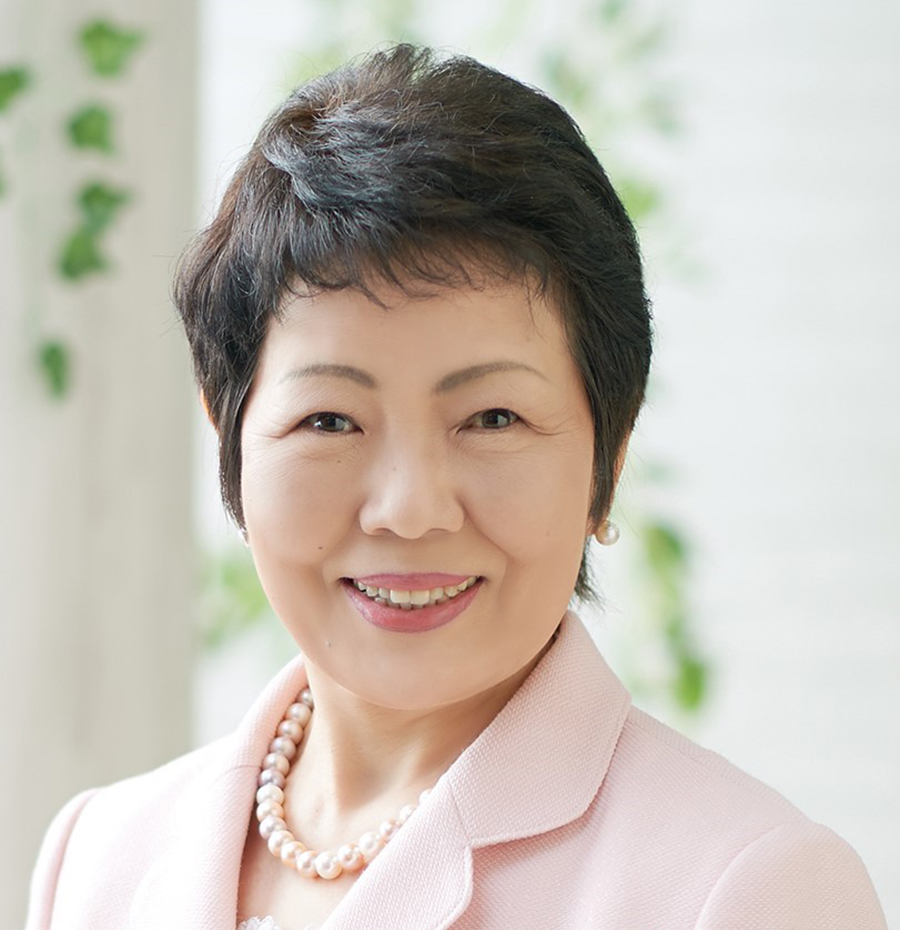 宮崎県立看護大学学長 長鶴　美佐子