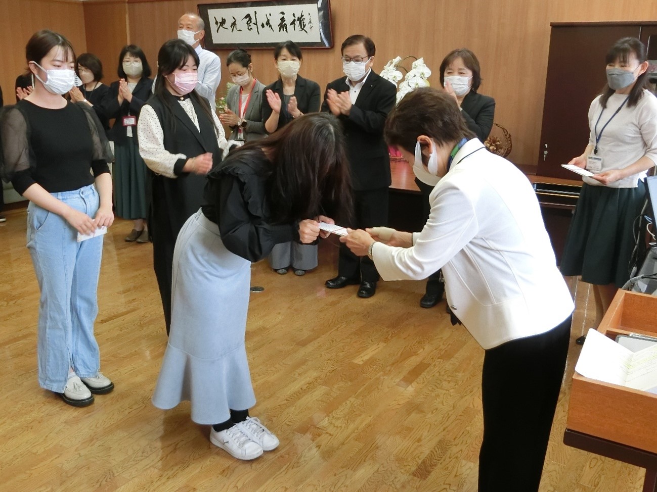 表彰状授与の様子