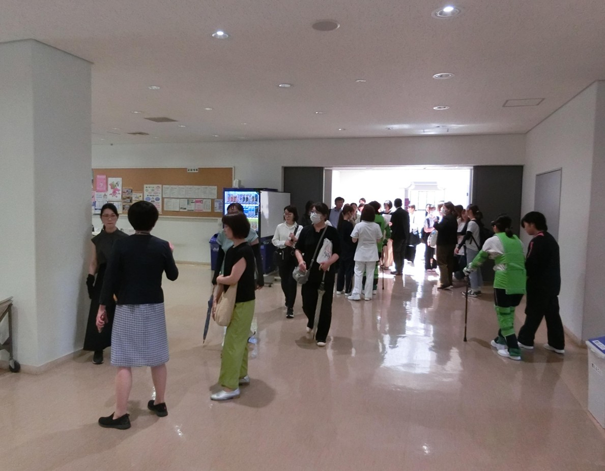 大学見学の様子