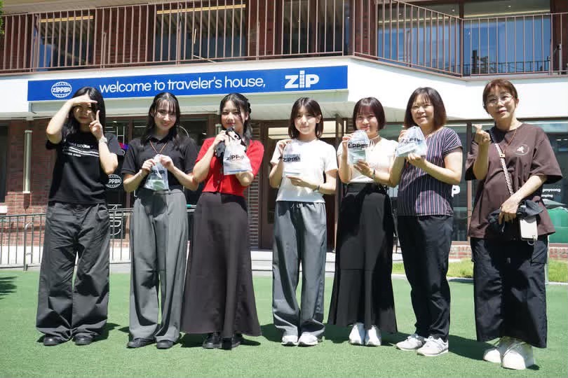 光州最終日にいただいた記念グッズと一緒に