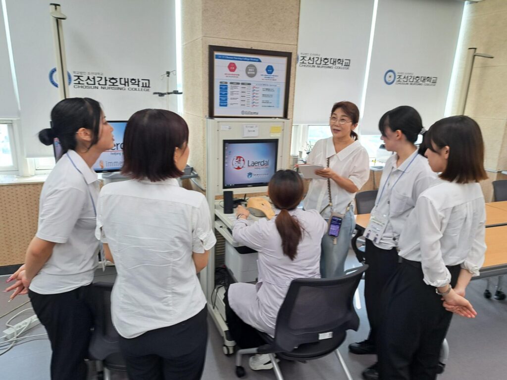 朝鮮看護大学でのシミュレーション見学