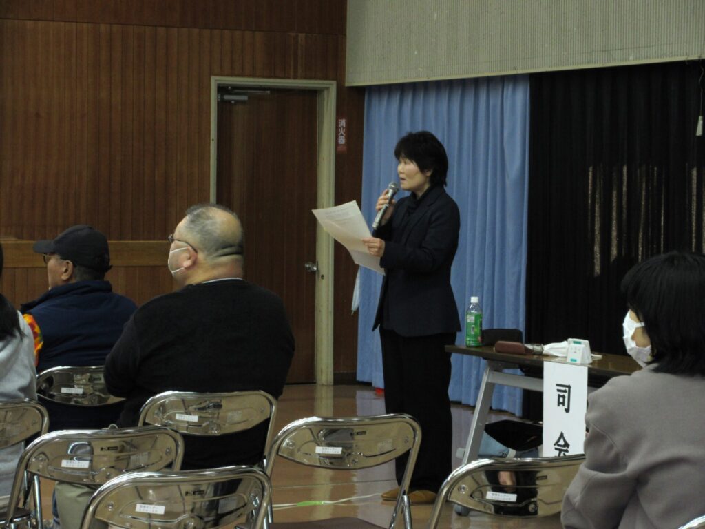 本学の甲斐准教授の司会でいよいよ開催です