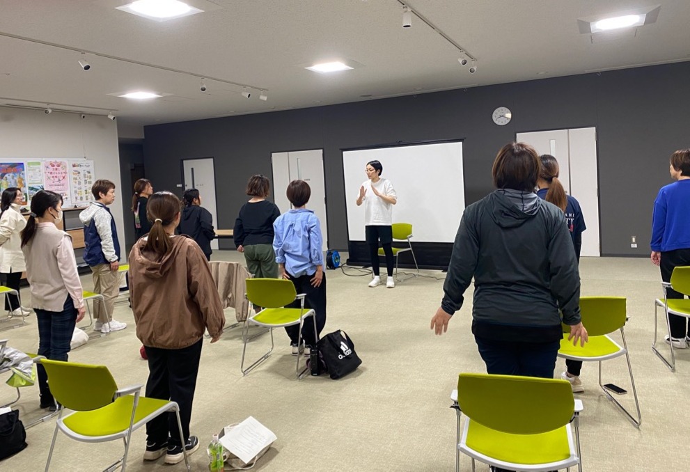 田丸喜代子助教の講座の様子