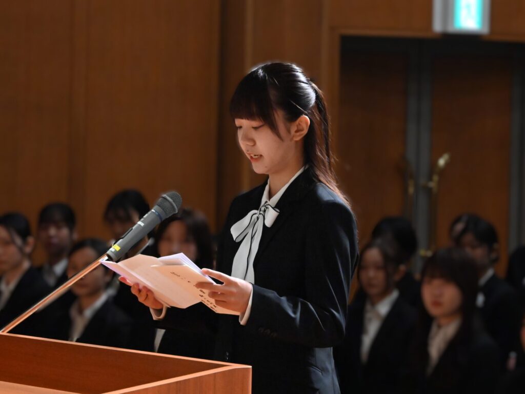 入学者宣誓の様子