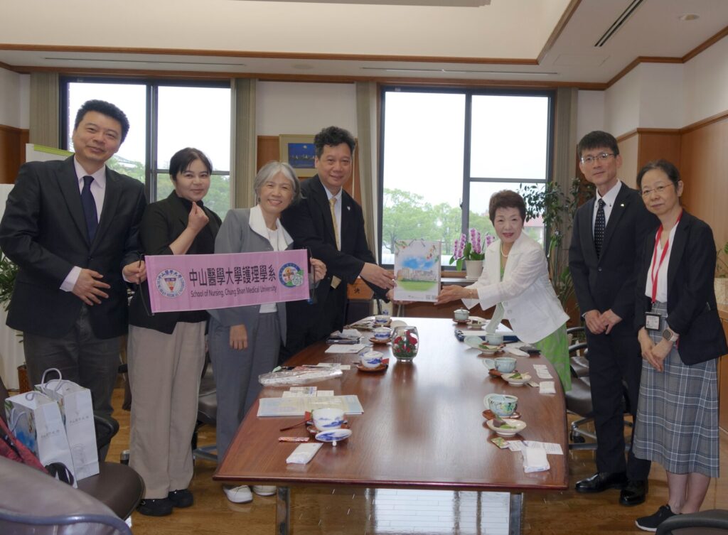 中山医学大学（台湾）の医学部長・教員の公式訪問